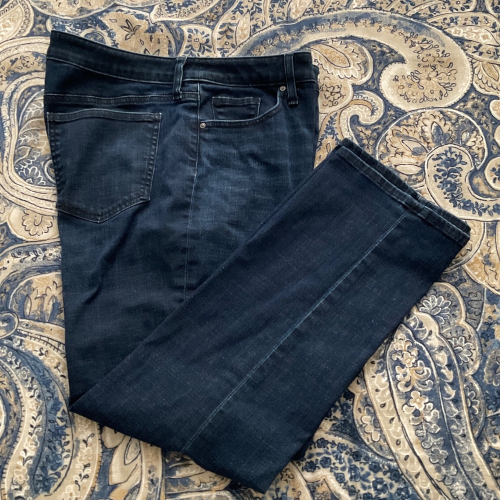 SO SLIMMING GIRL FRIEND SLIM LEG JEANS.  DARK BLUE DENIM.  U.S. 12P; CHICO 2P